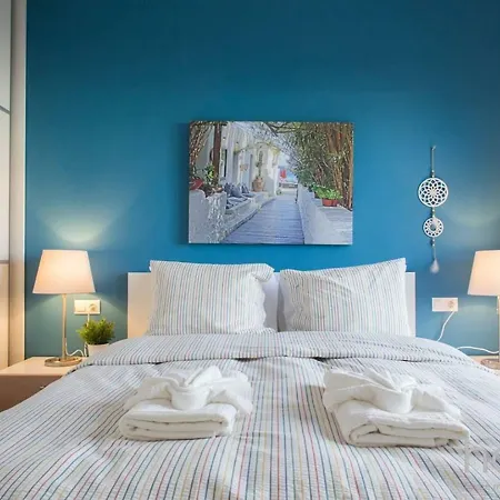 아파트 58sqm Renovated Homm In Agkilis Street *